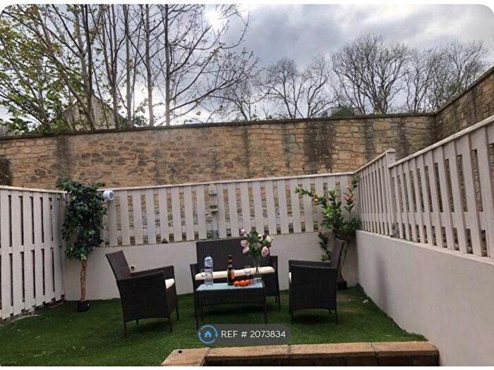 3 Bedroom Semi-Detached House To Rent In Weston Court, Bristol, BS11