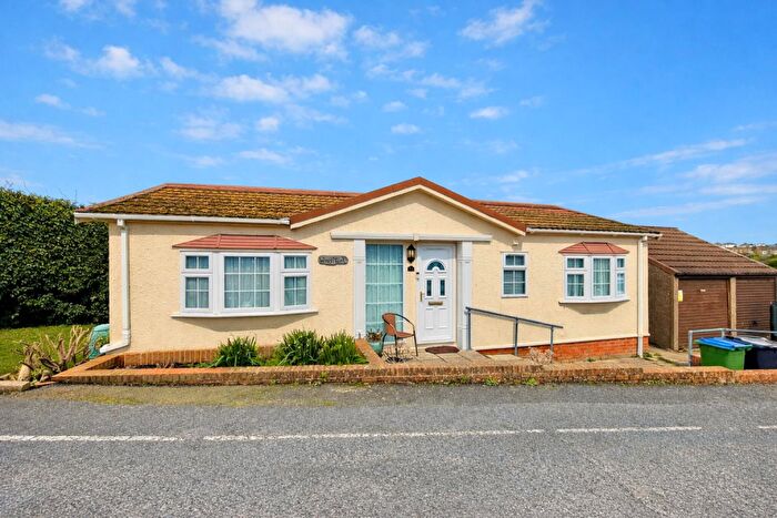 2 Bedroom Park Home For Sale In Court Farm Road, Newhaven, BN9