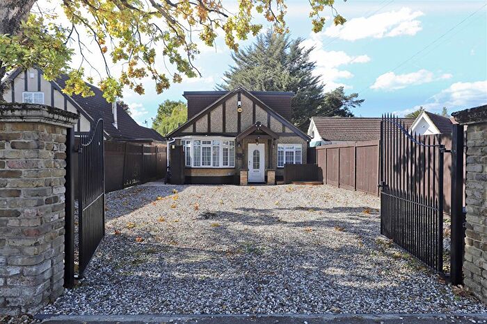 7 Bedroom Detached House For Sale In Harlington Road, Uxbridge, UB8