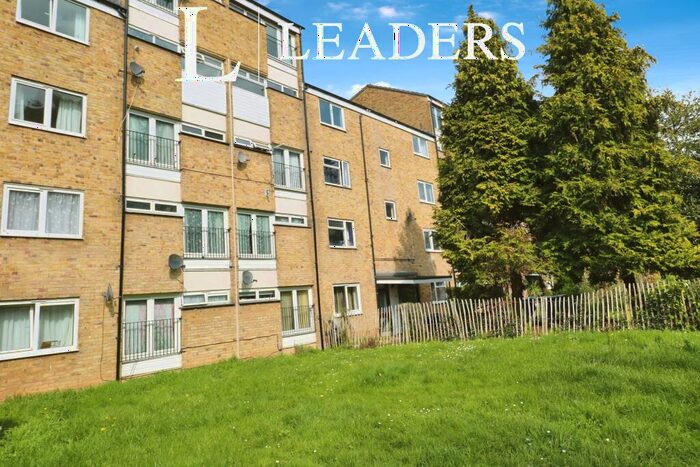 2 Bedroom Flat To Rent In Morley Grove, CM20