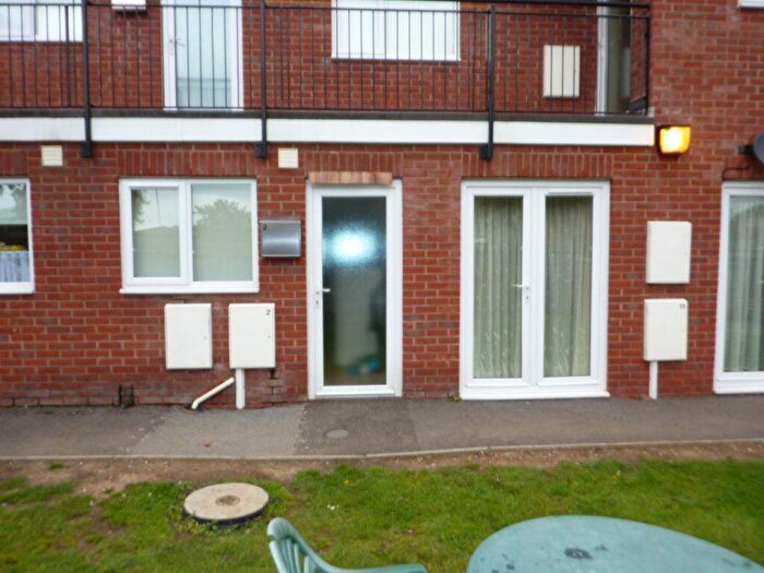 2 Bedroom Flat To Rent In Langdale Grove, NN17