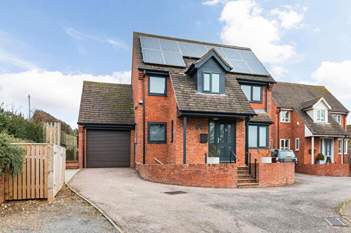 3 Bedroom Detached House For Sale In Hogg End, Chipping Warden, OX17