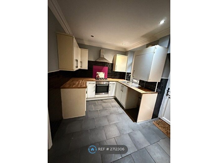 2 Bedroom Terraced House To Rent In Gwernllwyn Terrace, Tylorstown, Ferndale, CF43