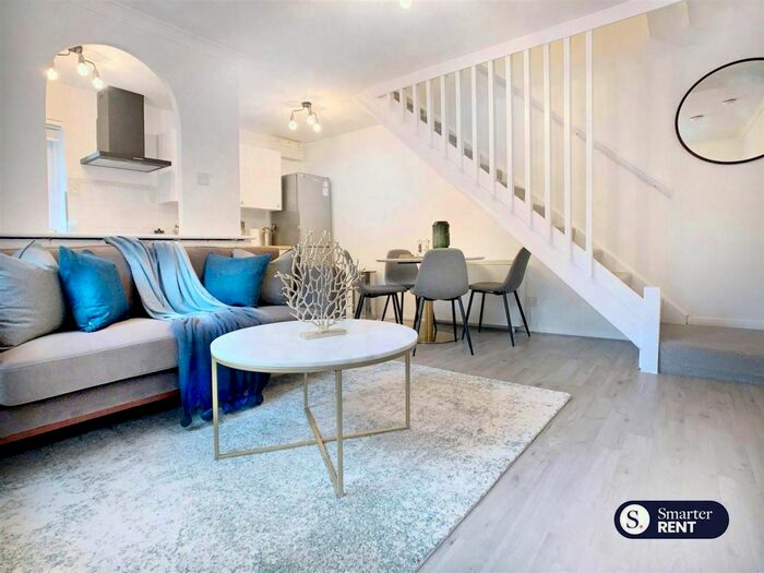 1 Bedroom Property To Rent In Hythe Close, Bracknell, RG12