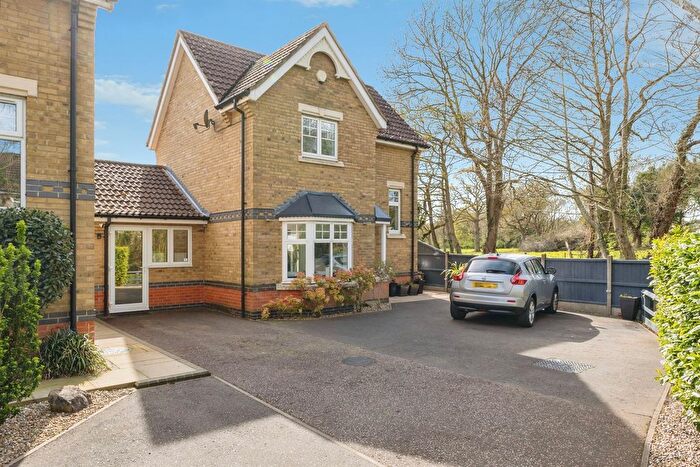 3 Bedroom Detached House For Sale In Oatfield Close, Horsford, Norwich, NR10