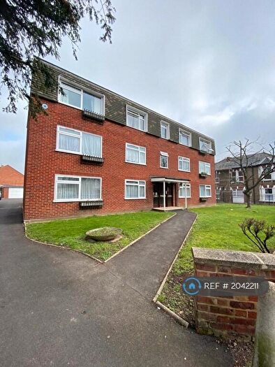 2 Bedroom Flat To Rent In Church Road, Corringham, Stanford-Le-Hope, SS17