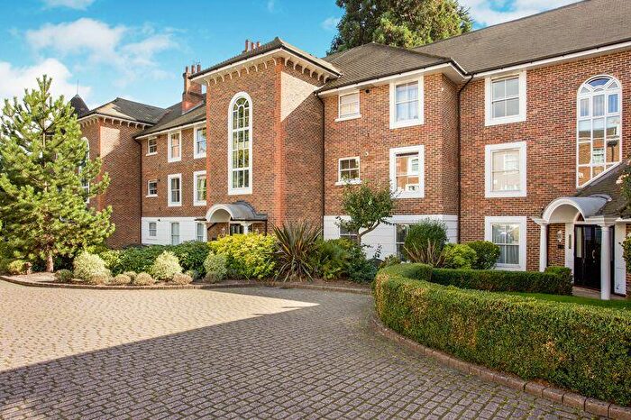 2 Bedroom Apartment To Rent In Agincourt, Ascot, SL5