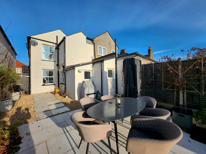 2 Bedroom Semi-Detached House To Rent In Breakspeare Road, Abbots Langley, Hertfordshire, WD5