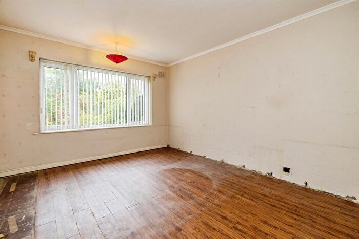 2 Bedroom Semi-Detached Bungalow For Sale In Lincoln Road, Branston, Lincoln, LN4