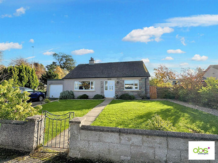 2 Bedroom Detached Bungalow For Sale In Spey Street, Fochabers, IV32