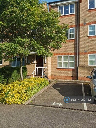2 Bedroom Flat To Rent In Hilda Wharf, Aylesbury, HP20