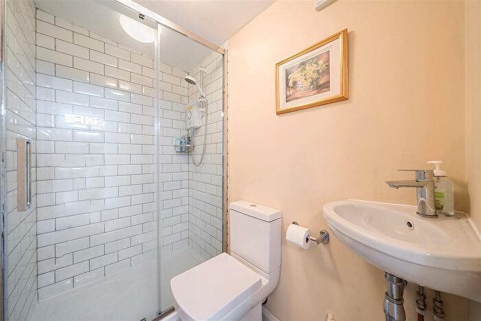 1 Bedroom Equestrian Property For Sale In Sellindge, Kent, TN25