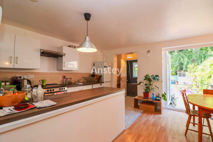 4 Bedroom Terraced House To Rent In Middle Street, Southampton, SO14