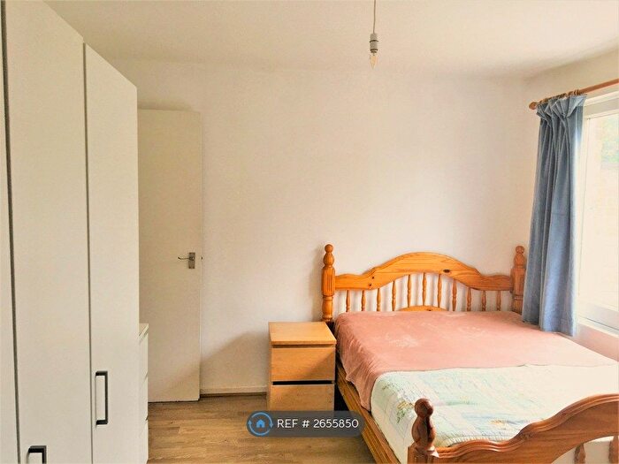 1 Bedroom Flat To Rent In Tilehouse Close, Headington, Oxford, OX3