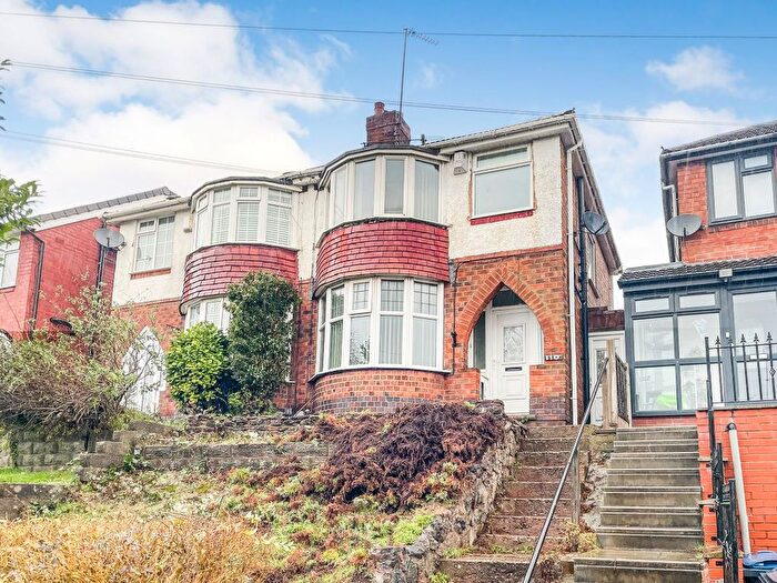 3 Bedroom Semi Detached House For Sale In Dorrington Road, Great Barr, Birmingham, B42