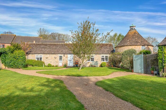 2 Bedroom Bungalow For Sale In Tixover Grange, Tixover, Stamford, PE9