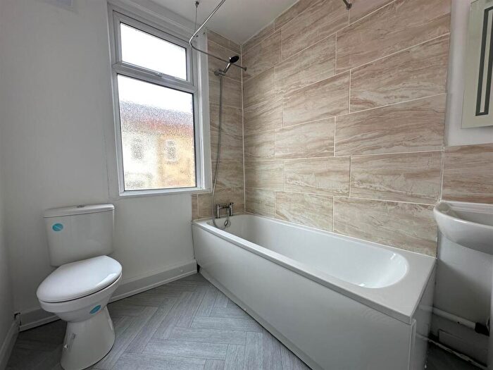 3 Bedroom Terraced House To Rent In Hartington Avenue, Birkenhead, CH41