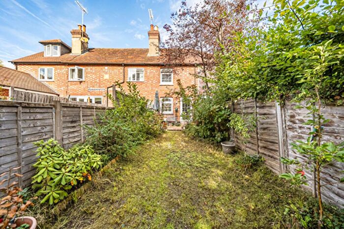 2 Bedroom Terraced House For Sale In Lion Lane, Haslemere, GU27