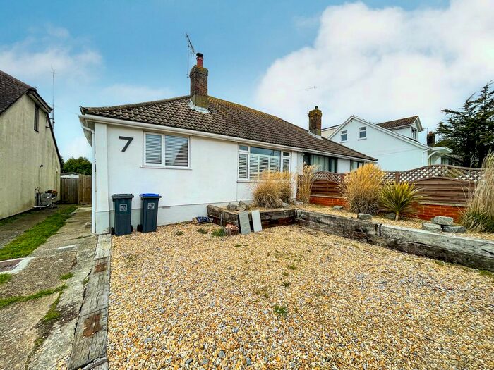 1 Bedroom Bungalow To Rent In Halewick Lane, Sompting, Lancing, BN15