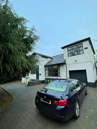 4 Bedroom Detached House To Rent In Aigburth Road, Liverpool, L17
