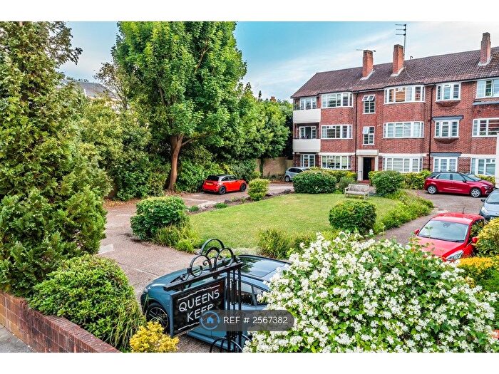 2 Bedroom Flat To Rent In Park Road, East Twickenham, TW1