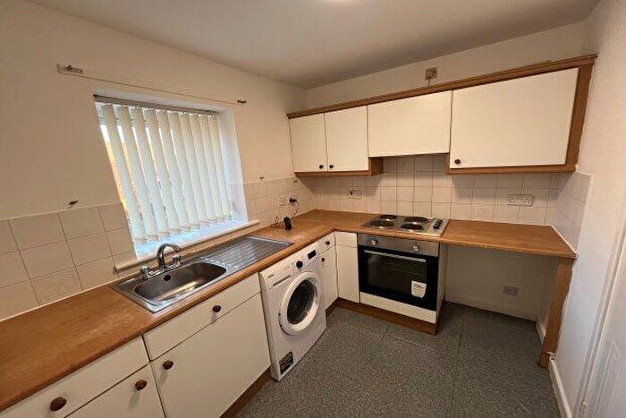 2 Bedroom Flat To Rent In Jesmond Place, Newcastle Upon Tyne, NE2