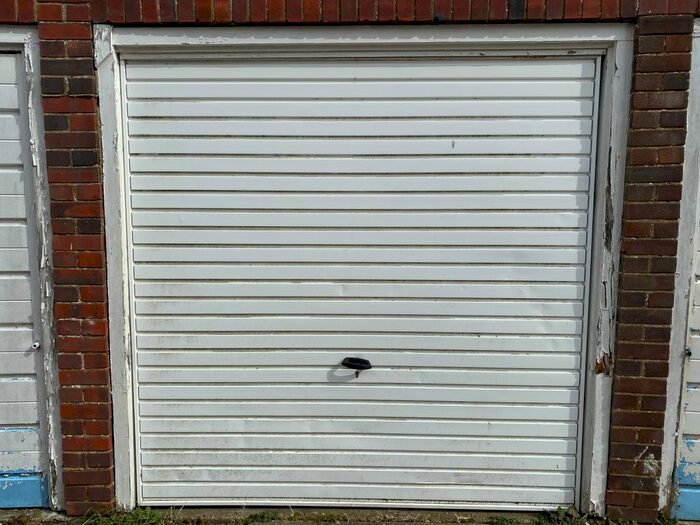 Parking/garage To Rent In Firle Road, Eastbourne, BN22