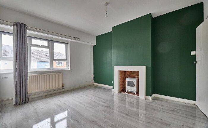 1 Bedroom Flat To Rent In Co-Op House, Malt Mill Bank, Barwell, LE9