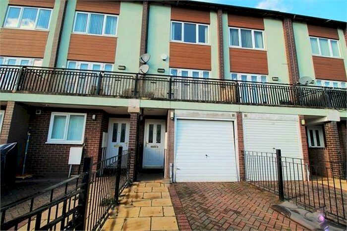 3 Bedroom Terraced House To Rent In Ashgill, Albany, Washington, Tyne And Wear, NE37