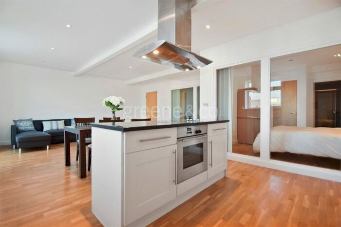 2 Bedroom Flat To Rent In Banister Road, London, W10