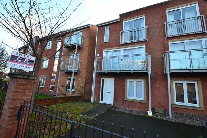 4 Bedroom Town House To Rent In Jackson Crescent, Hulme, Manchester., M15