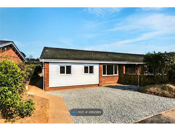 3 Bedroom Bungalow To Rent In Borrowdale Drive, Norwich, NR1