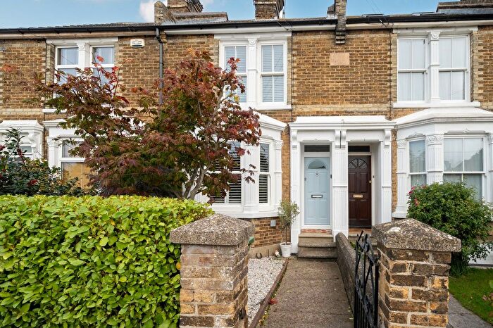 3 Bedroom Terraced House For Sale In Canute Road, Faversham, ME13