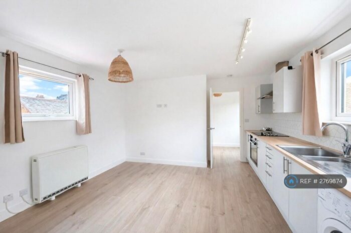 1 Bedroom Flat To Rent In West Street, Sittingbourne, ME10