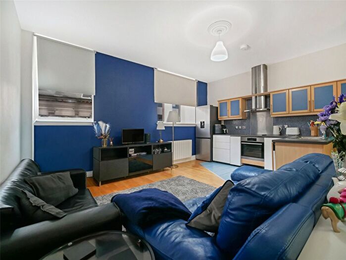 3 Bedroom Flat For Sale In Morrison Street, Glasgow, Glasgow City, G5