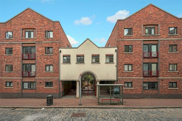 2 Bedroom Apartment To Rent In Prospect Place, Wapping Wall, London, E1W