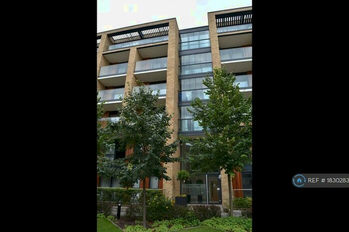1 Bedroom Flat To Rent In Albatross Way, London, SE16