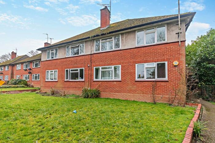 2 Bedroom Maisonette To Rent In Lloyd Court, HA5