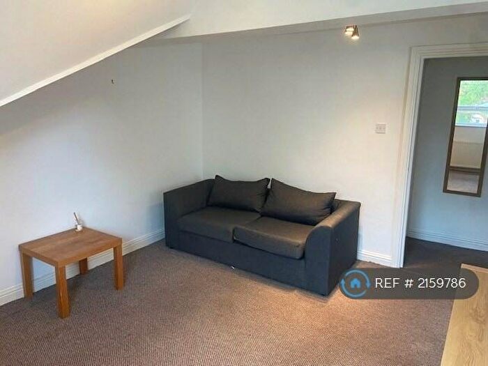 1 Bedroom Flat To Rent In Northern Grove, Manchester, M20