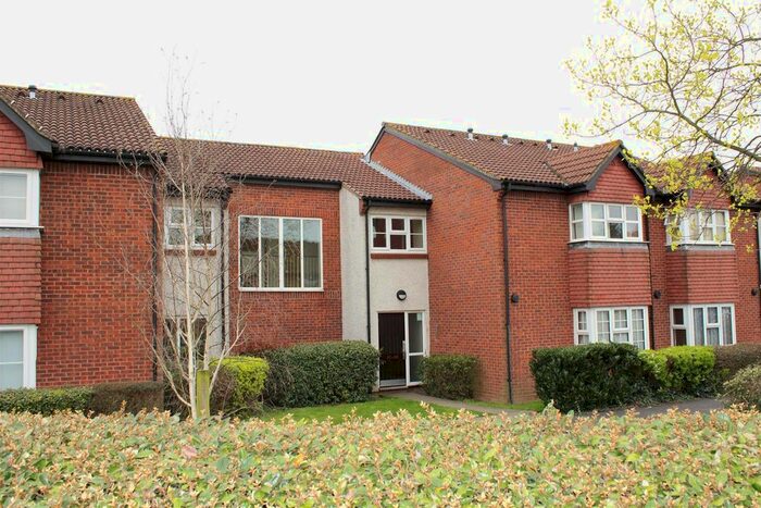 Studio To Rent In Clarkes Drive, Uxbridge, UB8