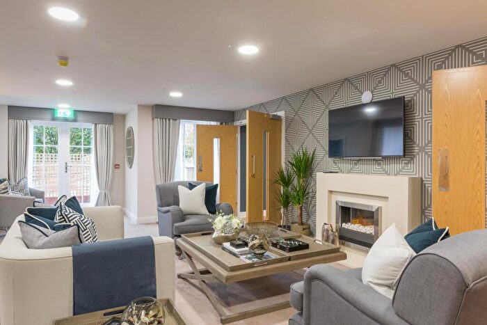 1 Bedroom Retirement Property To Rent In - The Broadway, Amersham, Buckinghamshire, HP7