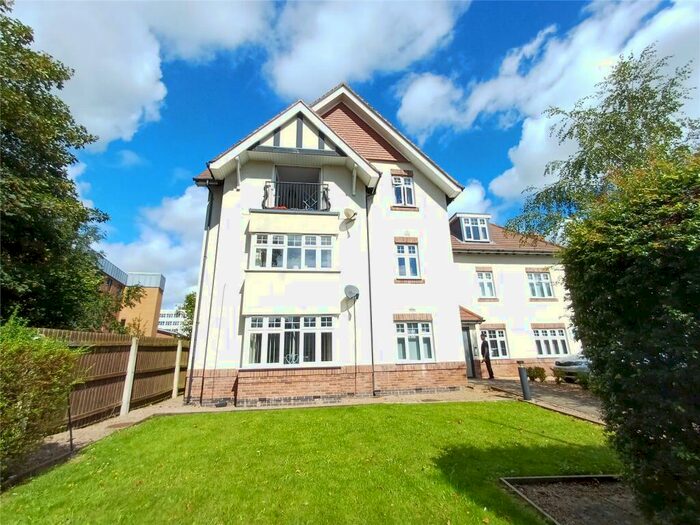 2 Bedroom Flat To Rent In Beech House, - Rectory Road, Sutton Coldfield, Birmingham, B75
