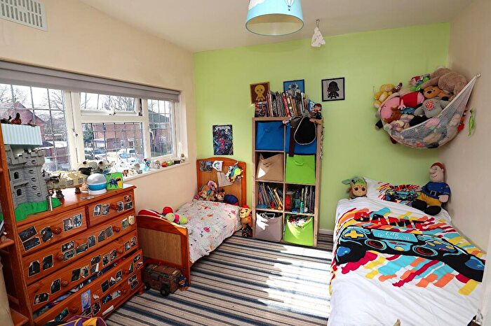 3 Bedroom Terraced House For Sale In Marshal Road, Poole, Dorset, BH17 - Photo 8