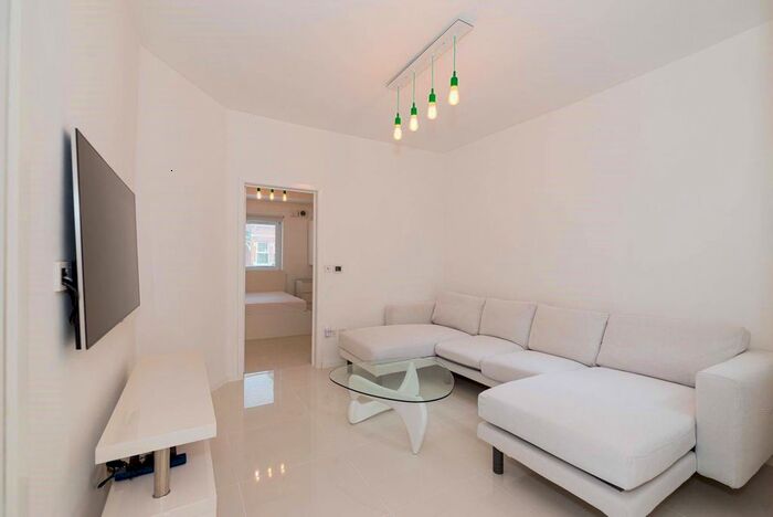 1 Bedroom Flat To Rent In Seaford Road, Ealing, London, W13