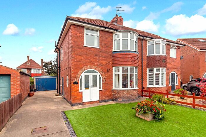 3 Bedroom Semi-Detached House For Sale In Saville Grove, York, North Yorkshire, YO30