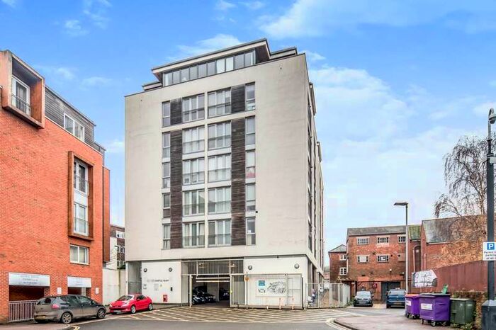 1 Bedroom Flat To Rent In Castle Lane, Bedford, MK40