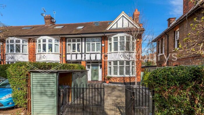 4 Bedroom End Of Terrace House To Rent In Priory Road, Crouch End, London, N8