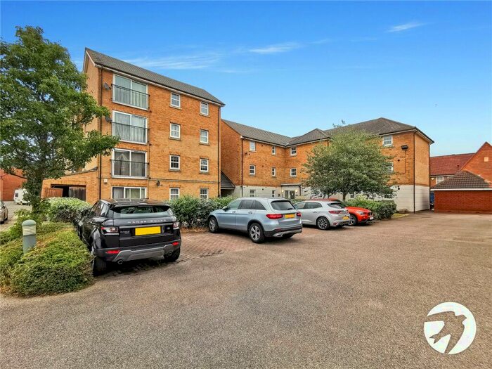 2 Bedroom Flat To Rent In Allenby Road, London, SE28