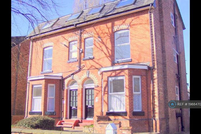 1 Bedroom Flat To Rent In West Didsbury, Manchester, M20