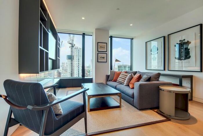 1 Bedroom Flat To Rent In Buckingham Gate, Westminster, SW1E